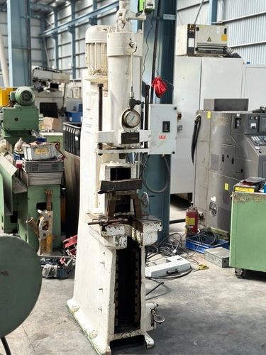 Hi-ton 8t Hydraulic Press