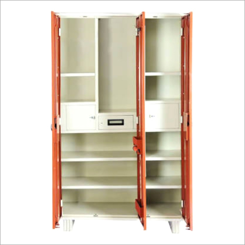 हस्तनिर्मित 3 डोर अलमारी