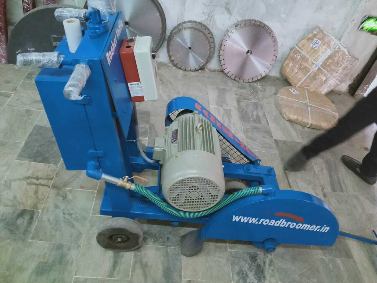 Electrical Concrete Road Cutter