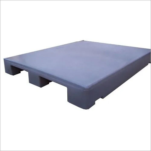 Plain Top Roto Molded Polyethylene Pallet