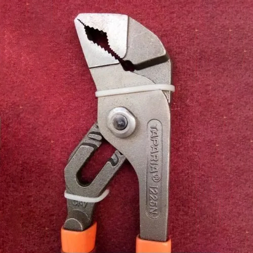 Pipe Wrench Plier