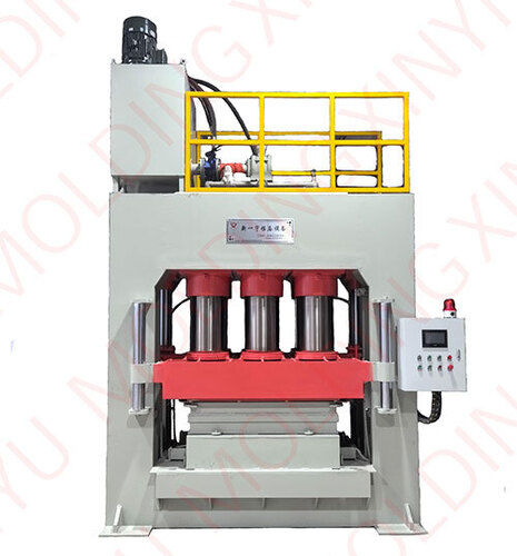 New Design 1200tons Pressed Wood Pallet Machine In 2023