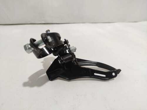 BICYCLE FRONT DERAILLEUR