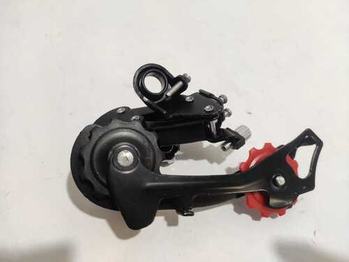 BICYCLE  DERAILLEUR