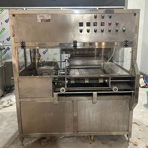 Automatic Chocolate Enrobbing Machine With Cooling Tunnel Capacity: 500 Kg / Shift Kg/Day