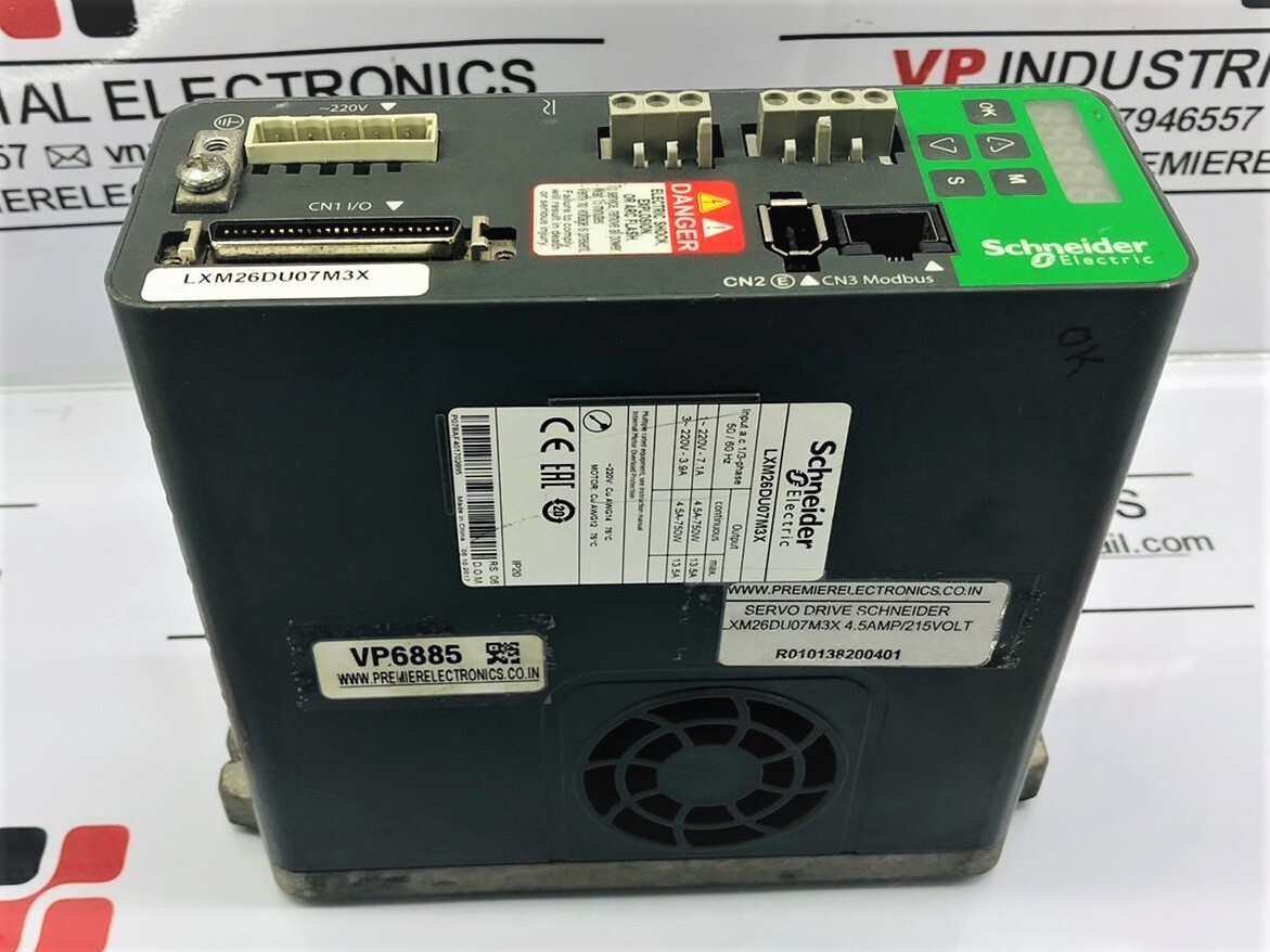 SERVO DRIVE SCHNEIDER LXM26DU07M3X 4.5AMP 215V