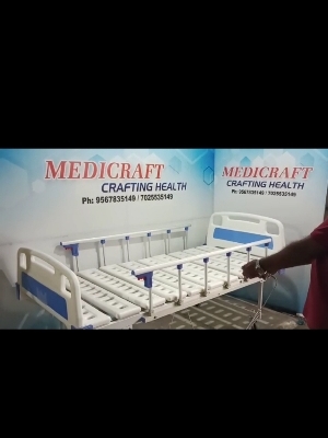 Motorized hospital bed