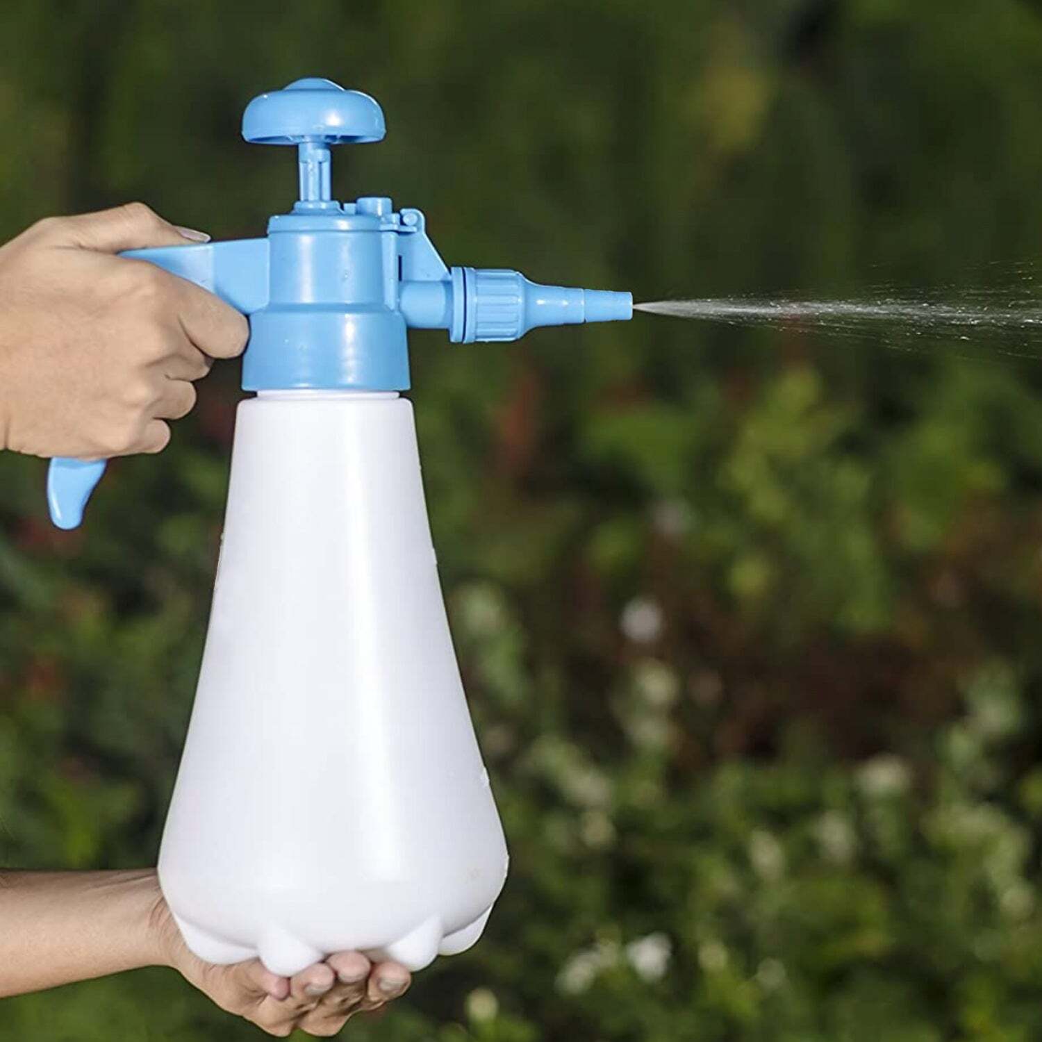 1 LITRE GARDEN SPRAYER USED IN ALL KINDS OF GARDEN AND PARK FOR SPRINKLING AND SHOWERING PURPOSES (9023)