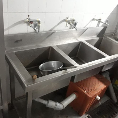 Semi Automatic Ss Three Sink Units