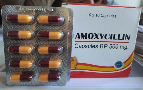 Amoxicillin .