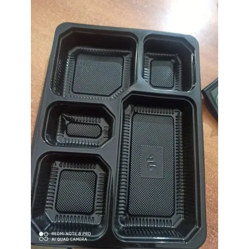 https://cpimg.tistatic.com/08531130/b/4/Plastic-Disposable-5-Compartment-Meal-Tray.jpg