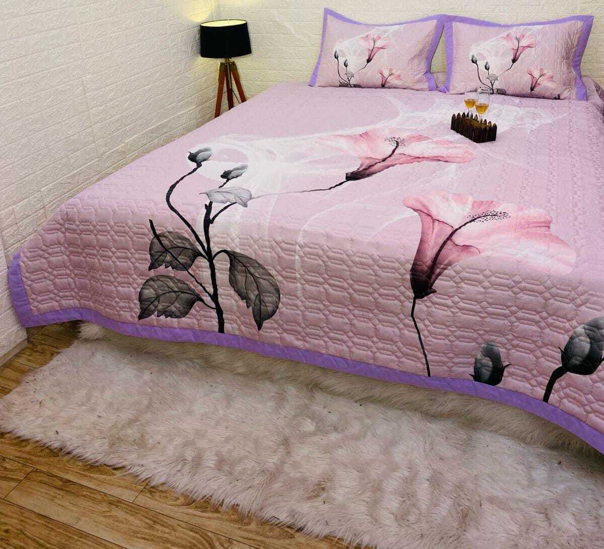 Modern Bed Cover With 2 Pillow Covers