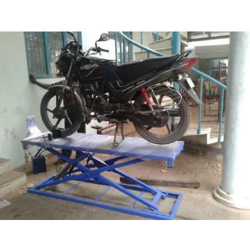 Two Wheeler Lifting Equipment For Garage Power: 2 Horsepower (Hp)