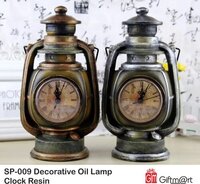Decorative Oil Lamp Clock Resin - Handcrafted Vintage Design | Timeless Charm, Easy Battery Installation