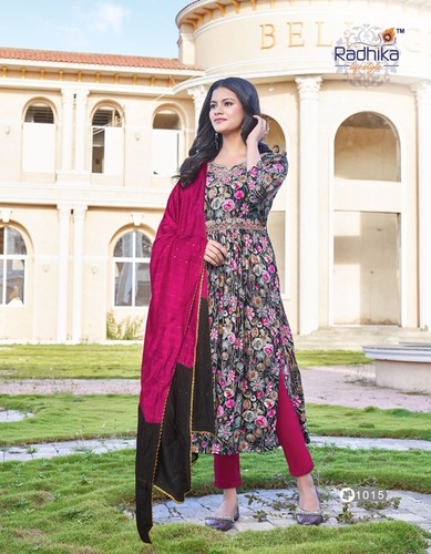 Embroidered Kurti Pant Set