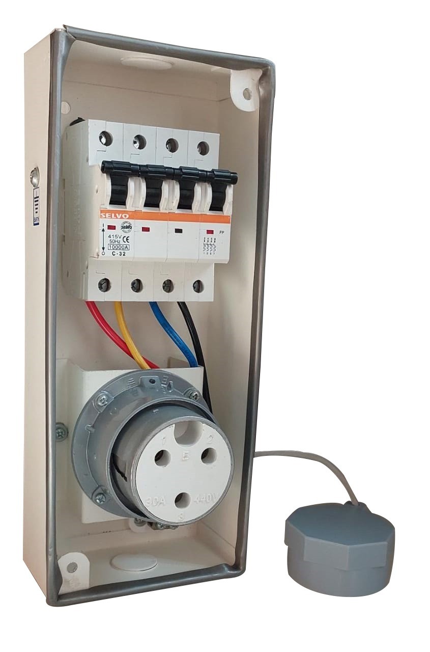 SELVO 30 Amps TPN Distribution Board with Three Pin Metal Clad Industrial Plug and Socket