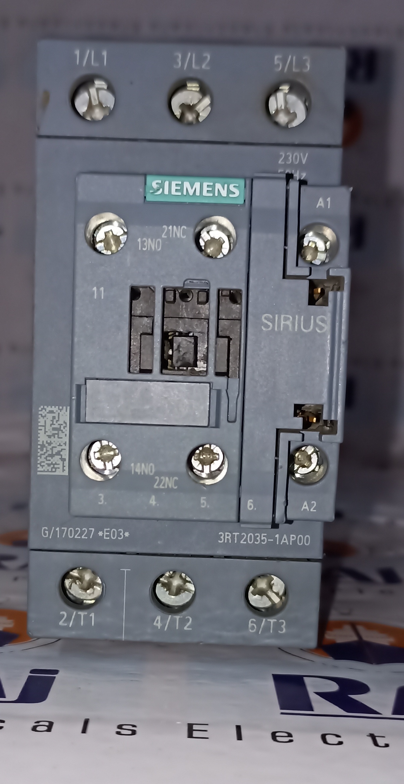 SIEMENS 3RT-2035 CONTACTOR