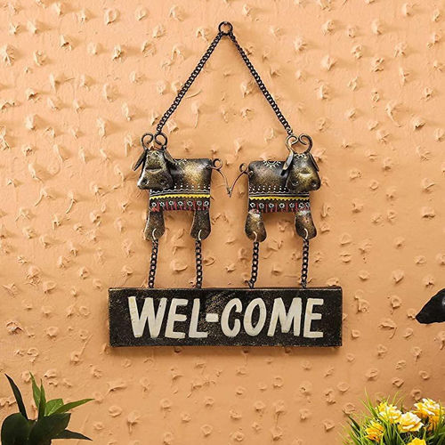 Cow Welcome Board Application: Home Decoration