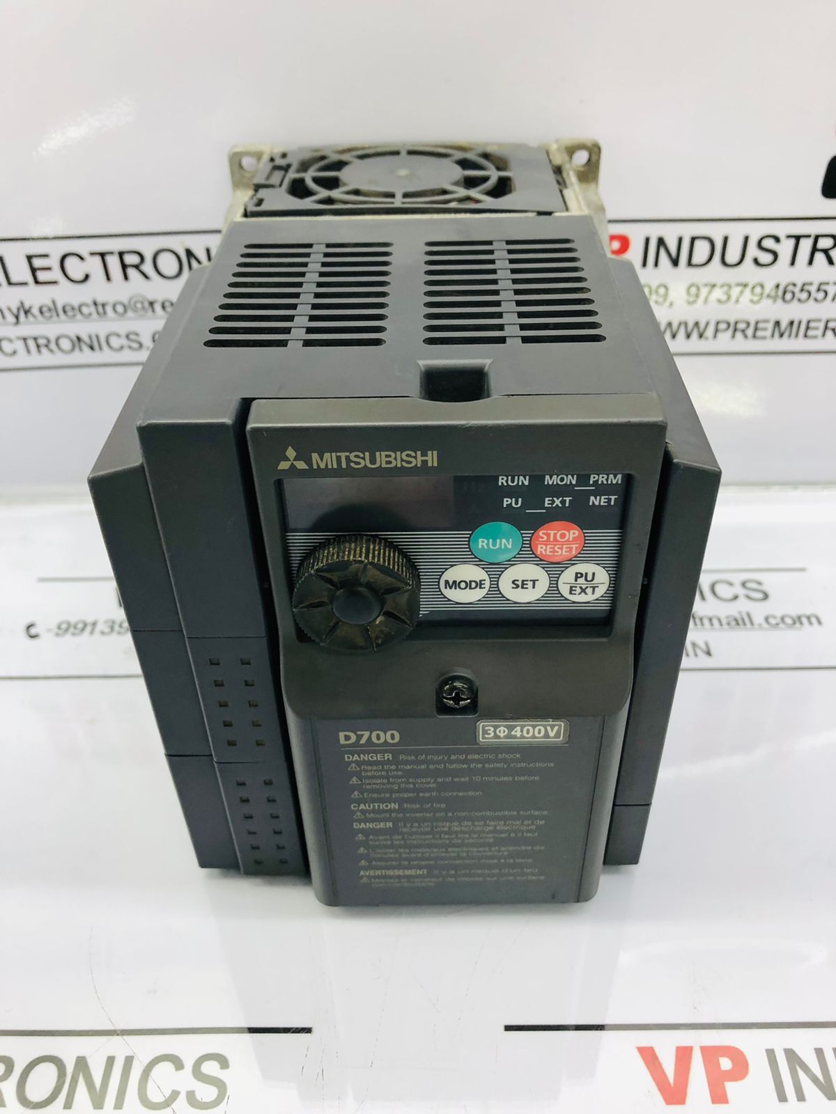 MITSUBISHI D700 2.2KW AC DRIVE 415V