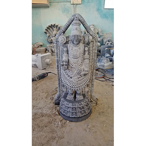 Alankara Sreenivasar Statue