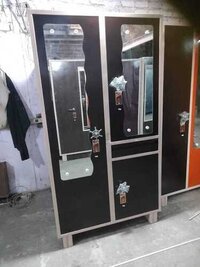 3 Door Mirror Cupboard