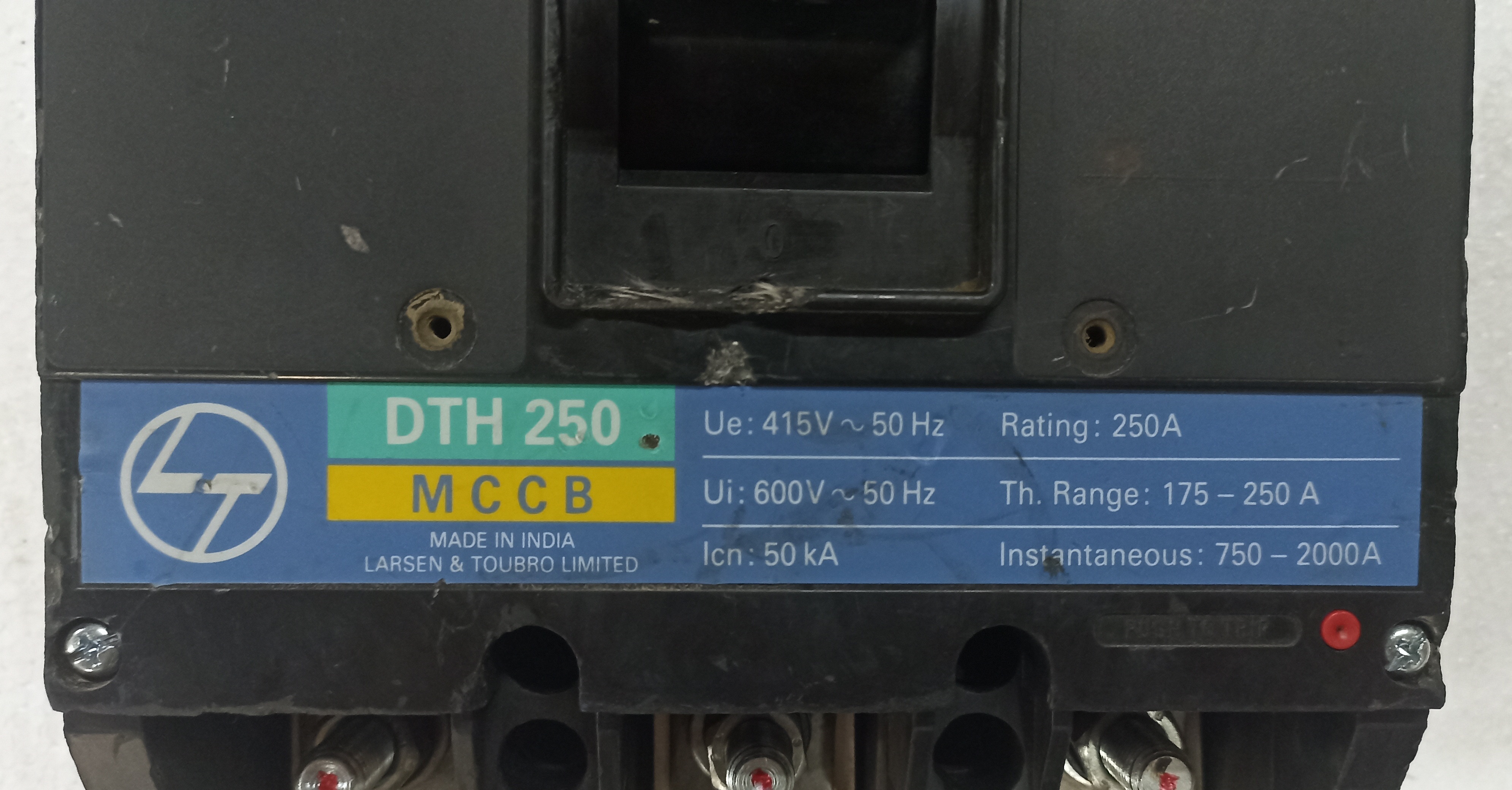 LT (DTH 250) 250A 3P MCCB