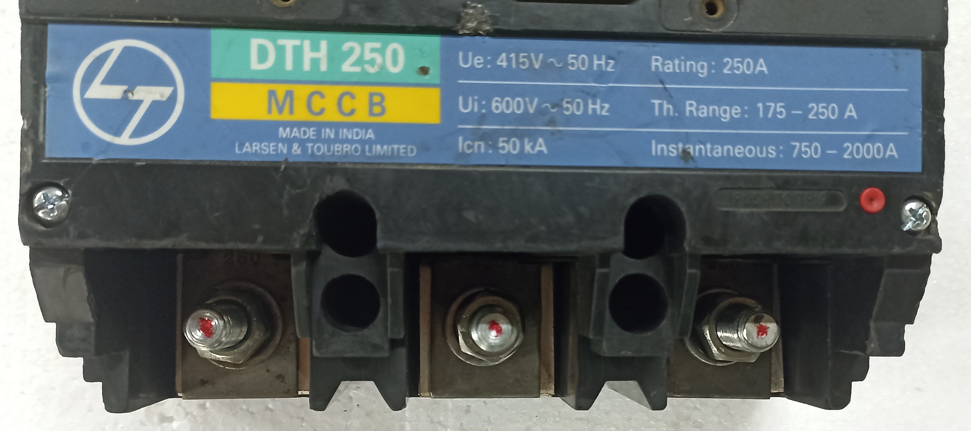 LT (DTH 250) 250A 3P MCCB