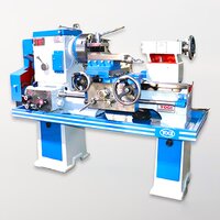 4.5 Feet Medium Duty Lathe Machine