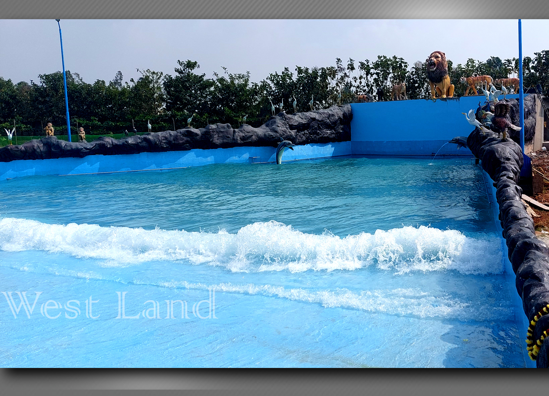 Theme Wave Water Pool