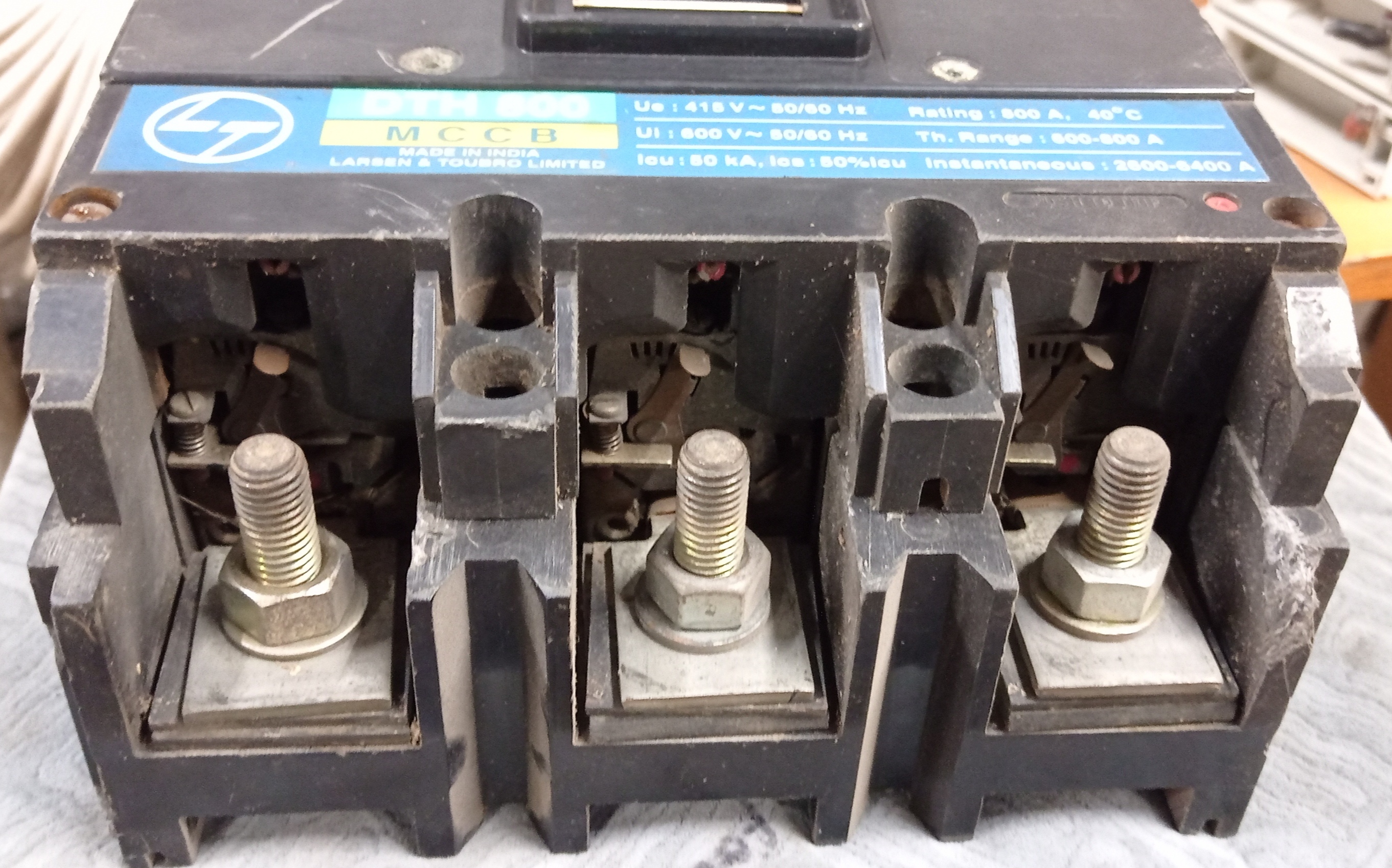 LT (DTH 800) 800A 3P MCCB