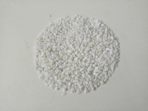 Ivory cream Marble Crushed Chips Stone For Garden Decoration And Wall Cladding
