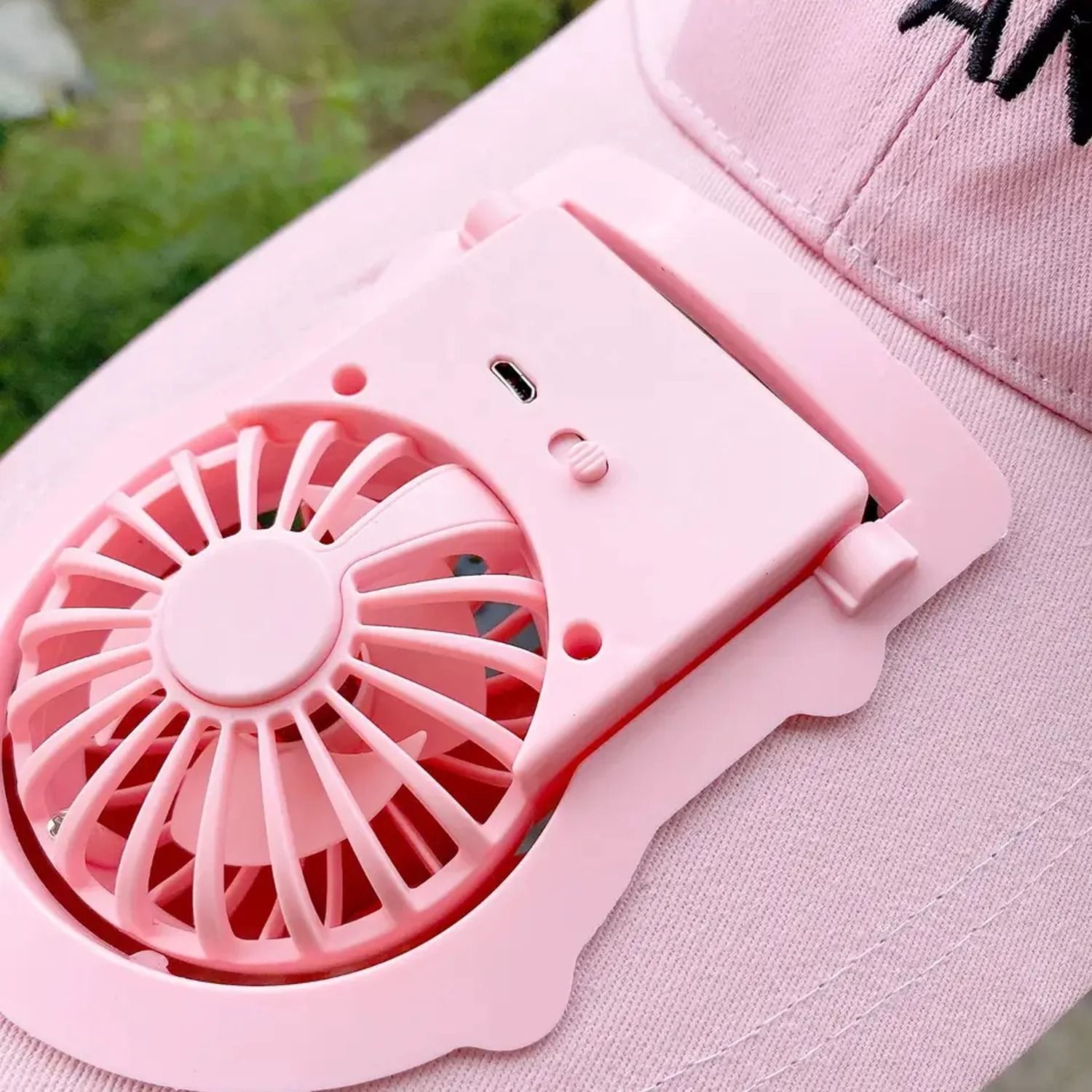 CAP RECHARGEABLE FAN