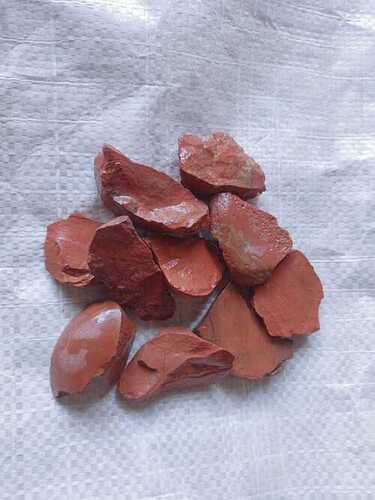 natural high quality crushed red jasper stone aggregate and big size chips price per tone loose packing for export bulk supply