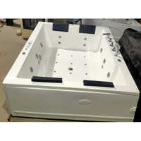 Outdoor Spa Tub - Color: White