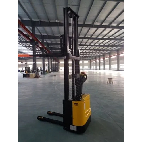 Battery Operated Warehouse Stacker