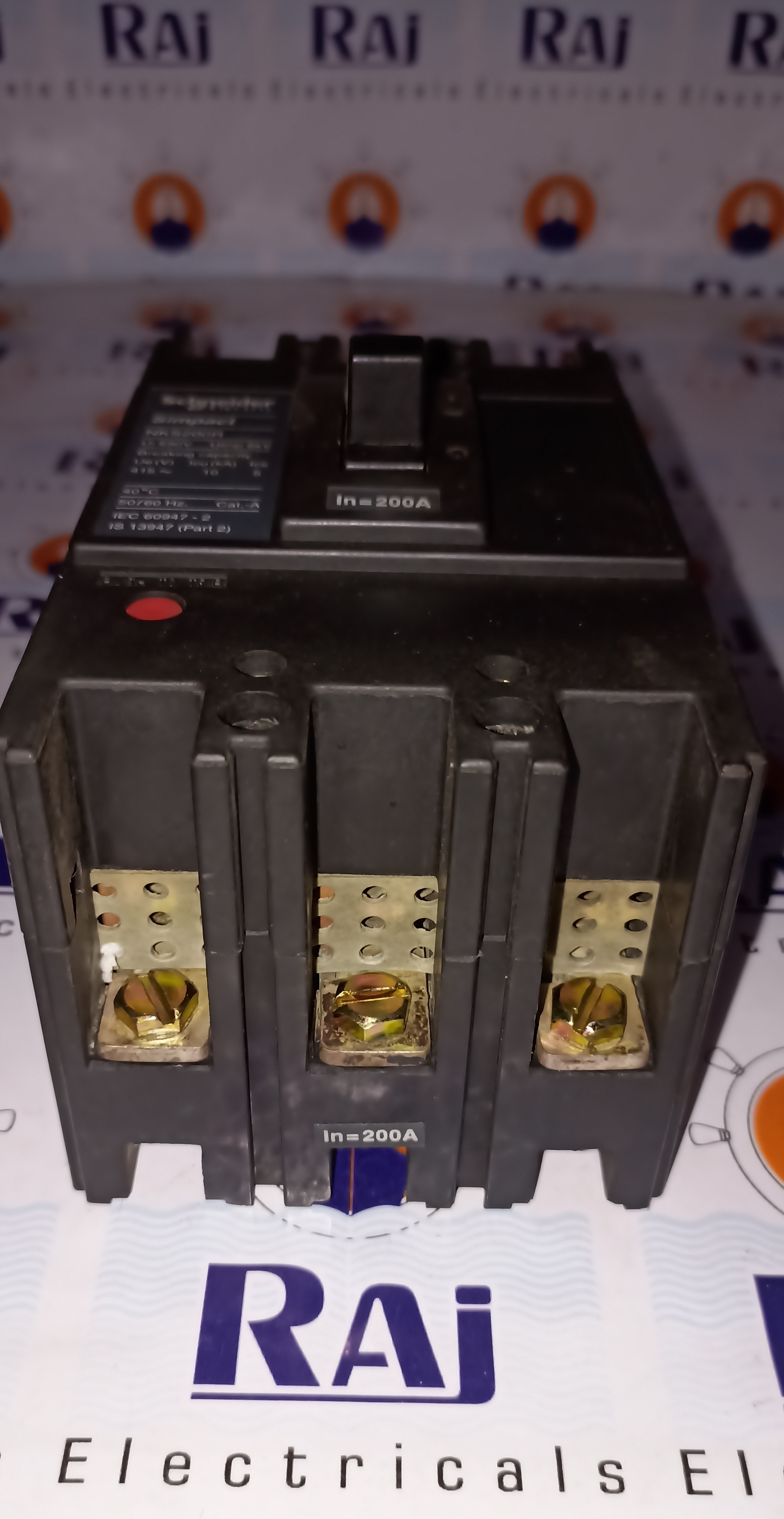 SCHNEIDER SIMPACT (NKS200R) 200A 3P MCCB