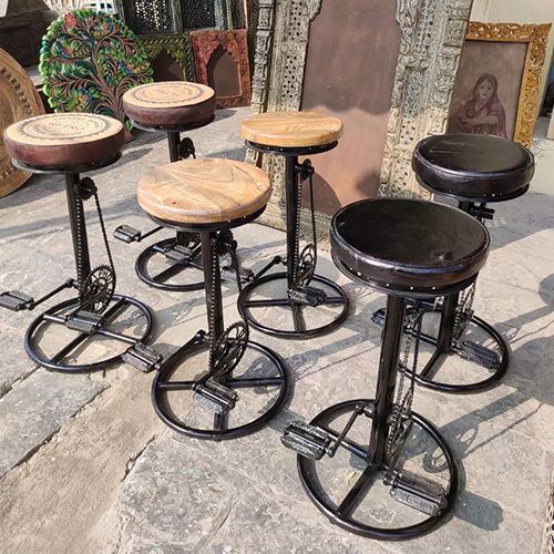 Garge Swivel Bar Stool