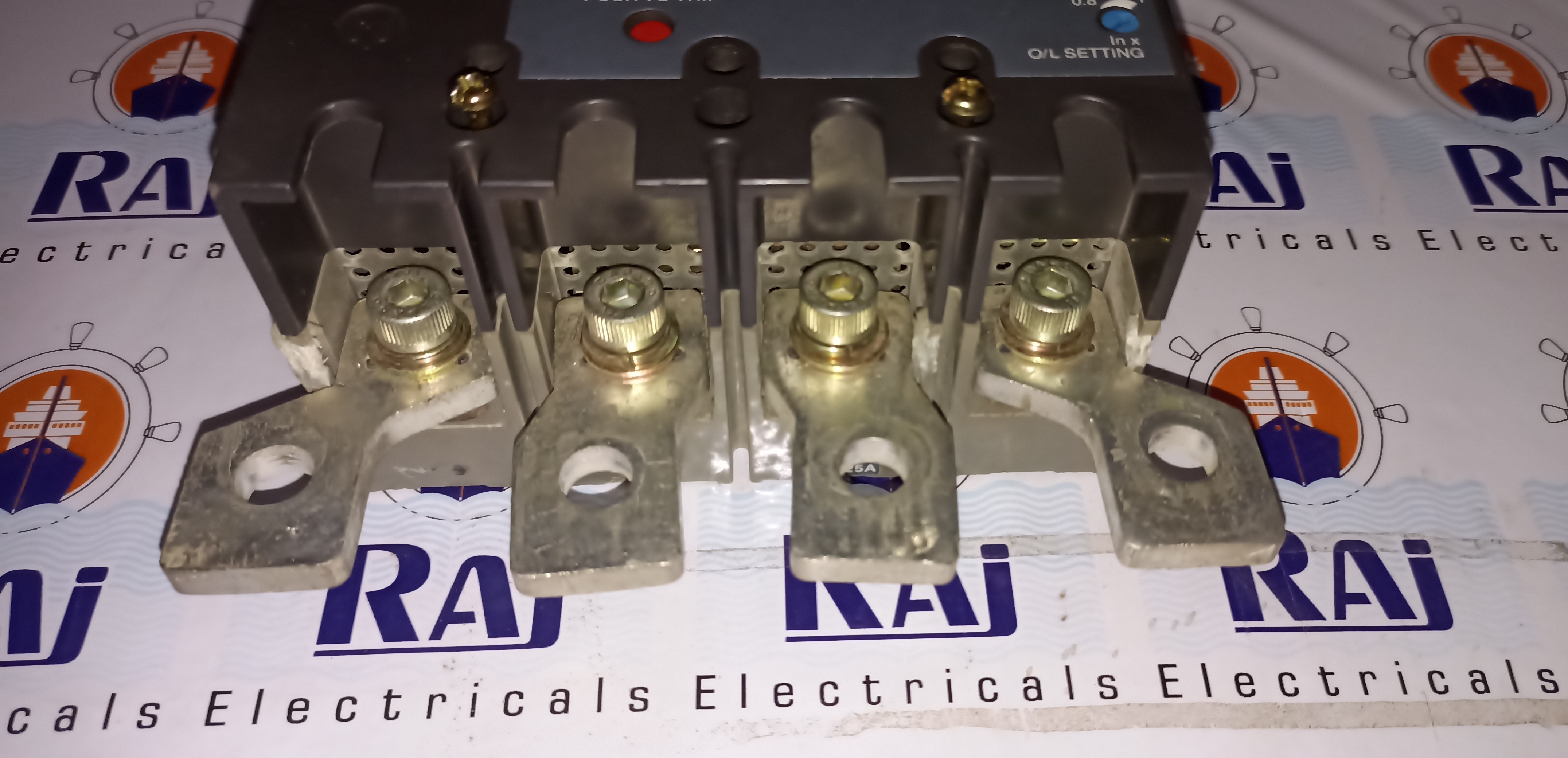 MERLIN GERIN (NKF250C-4P) 125A 4P MCCB