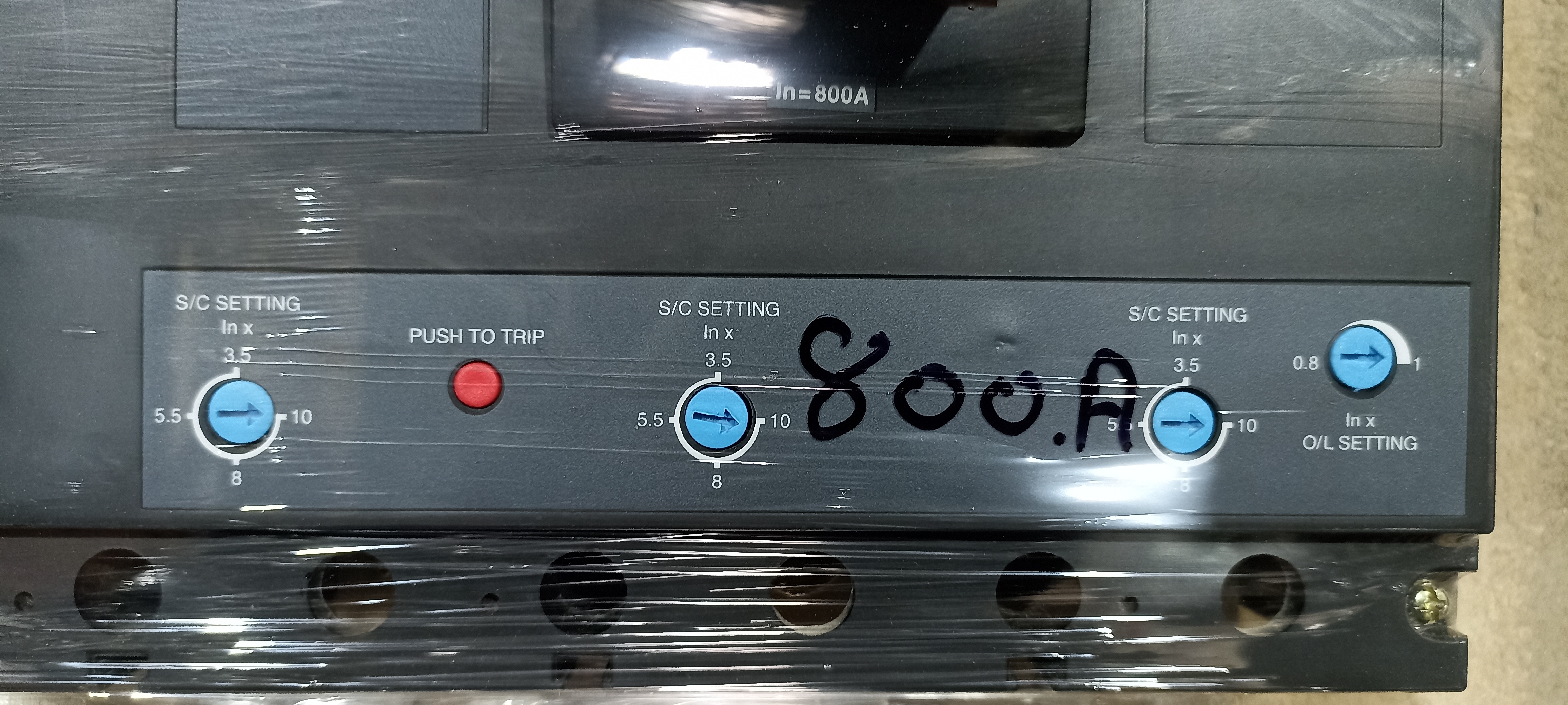 MERLIN GERIN (NKF800C-4P) 800A 4P MCCB