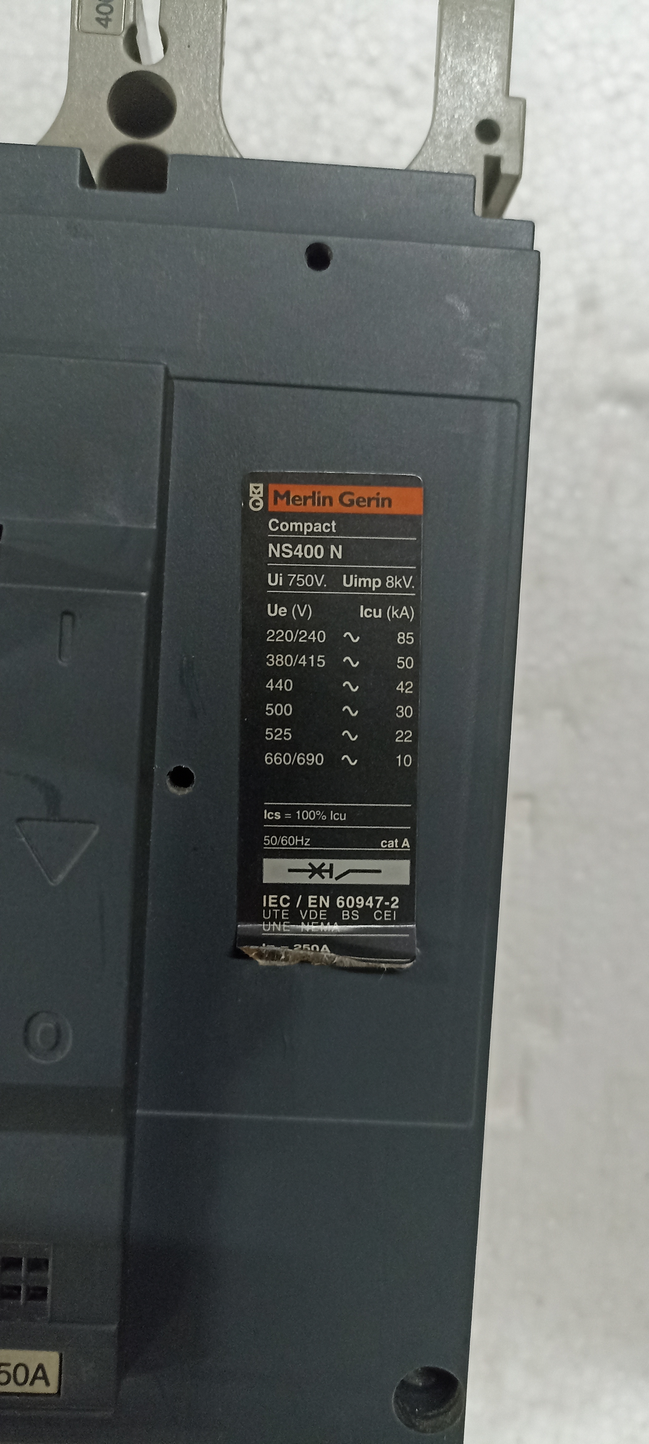 MERLIN GERIN (NS400 N) 250A 4P MCCB