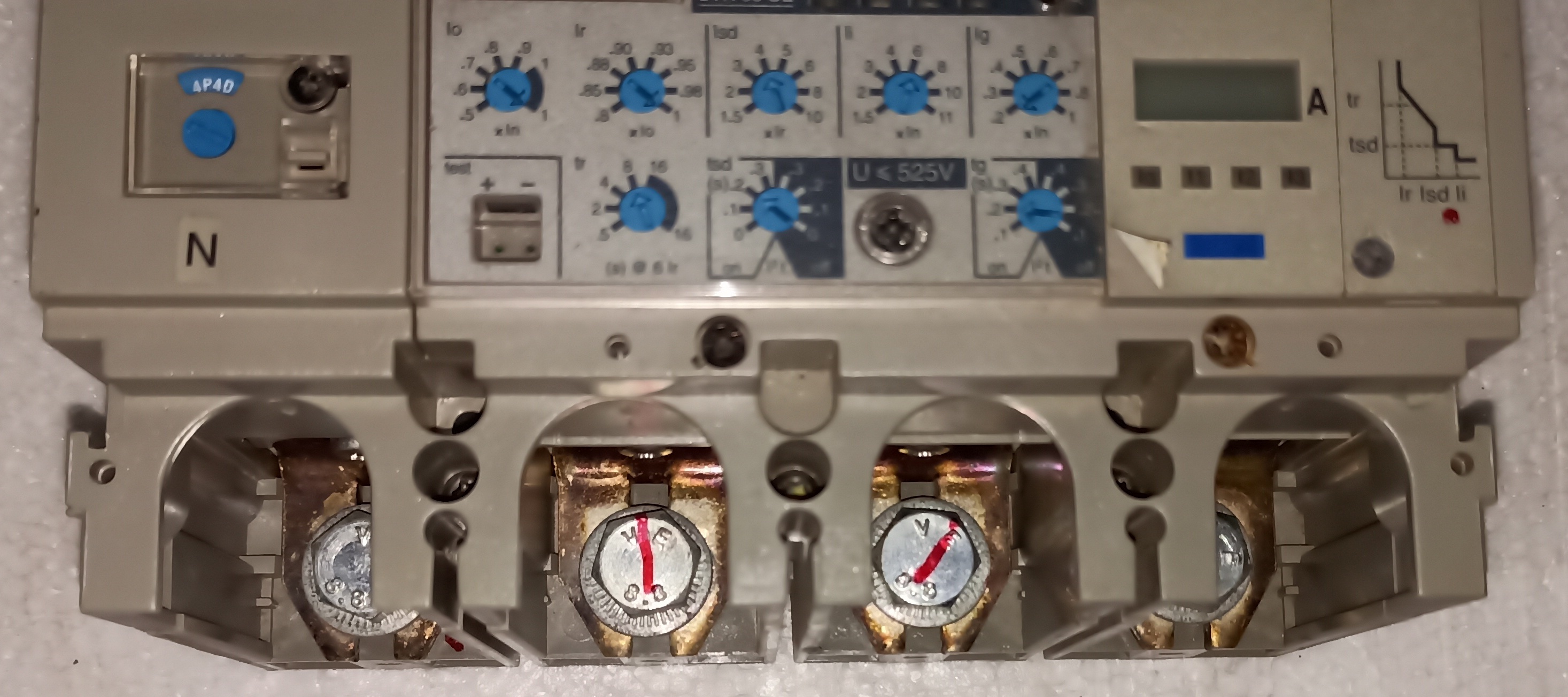 MERLIN GERIN (NS400 N) 250A 4P MCCB