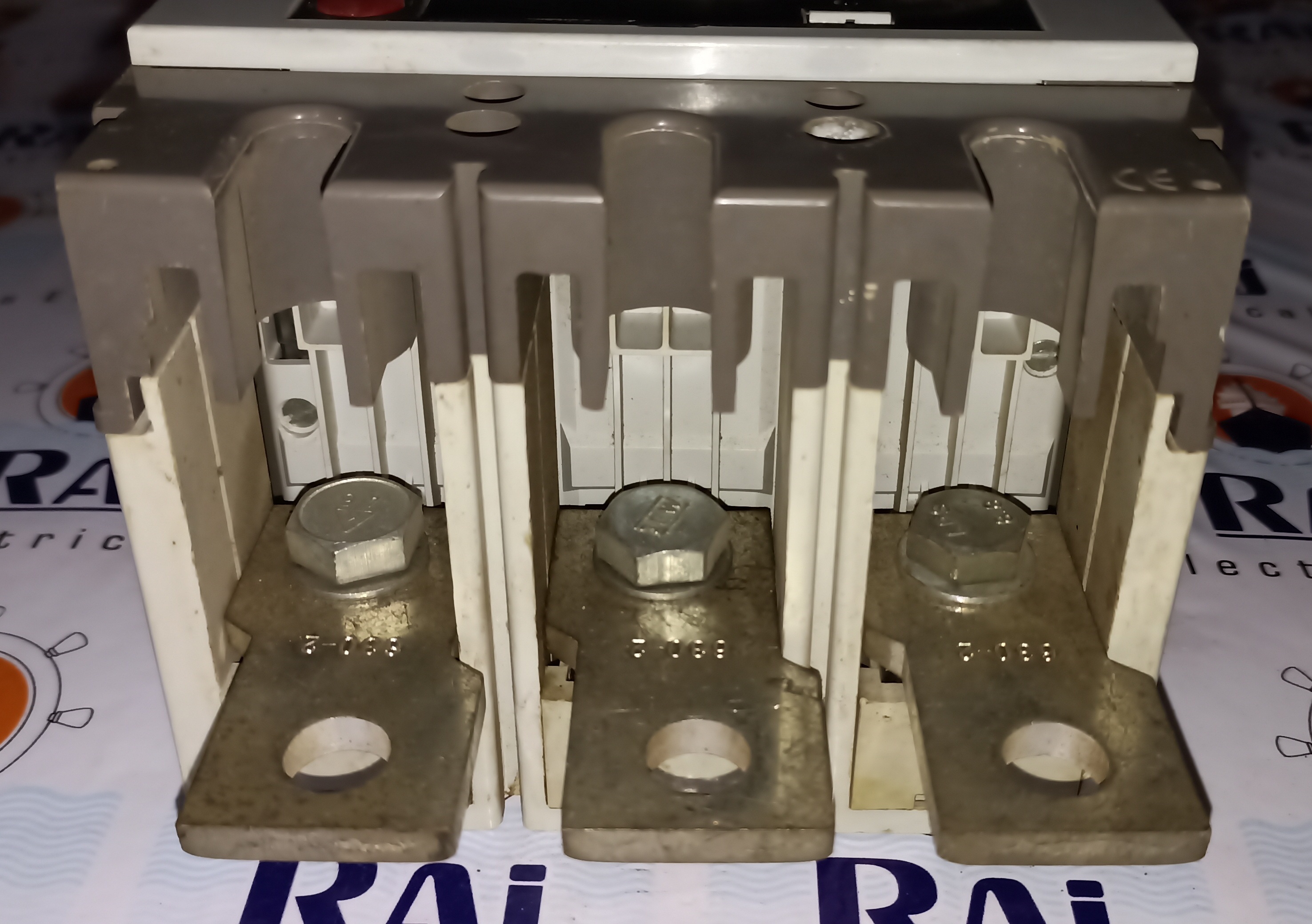 INDOASIAN 500A 3P MCCB