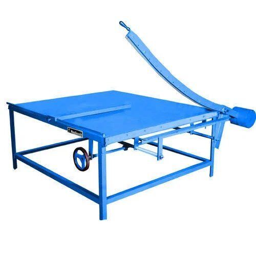 Blue Hand Paper Cutting Machine 52x72