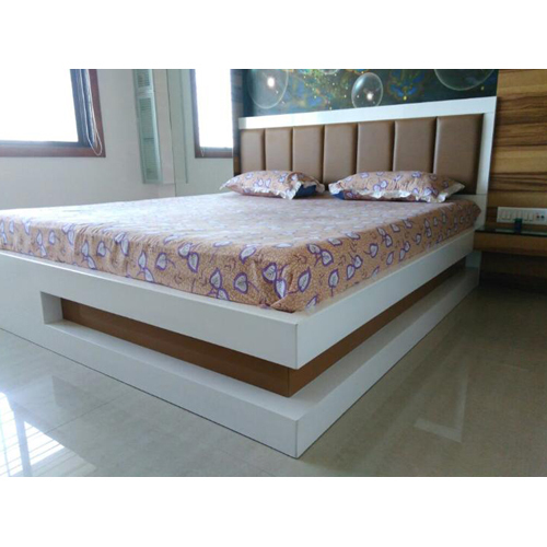 White Glossy Queen Size Bed