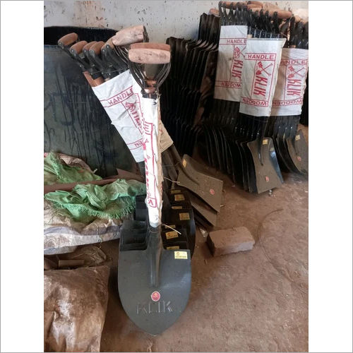 Triangular Klik Shovels