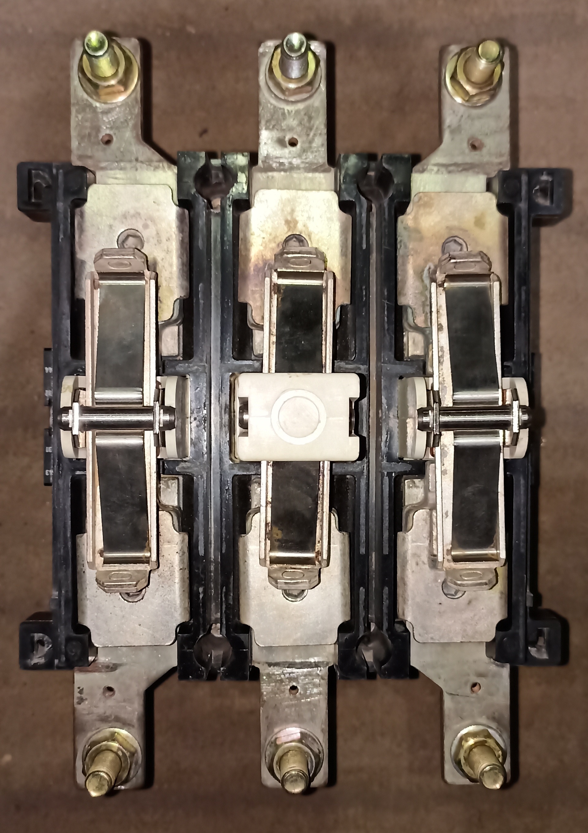 ABB EH-370 CONTACTOR