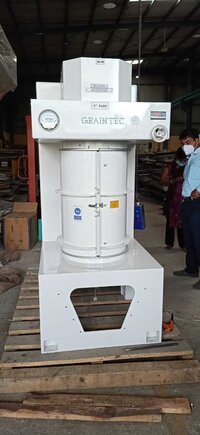 Rice Whitening Machine