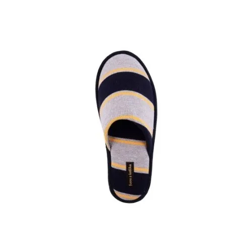 Closed Toe Slippers