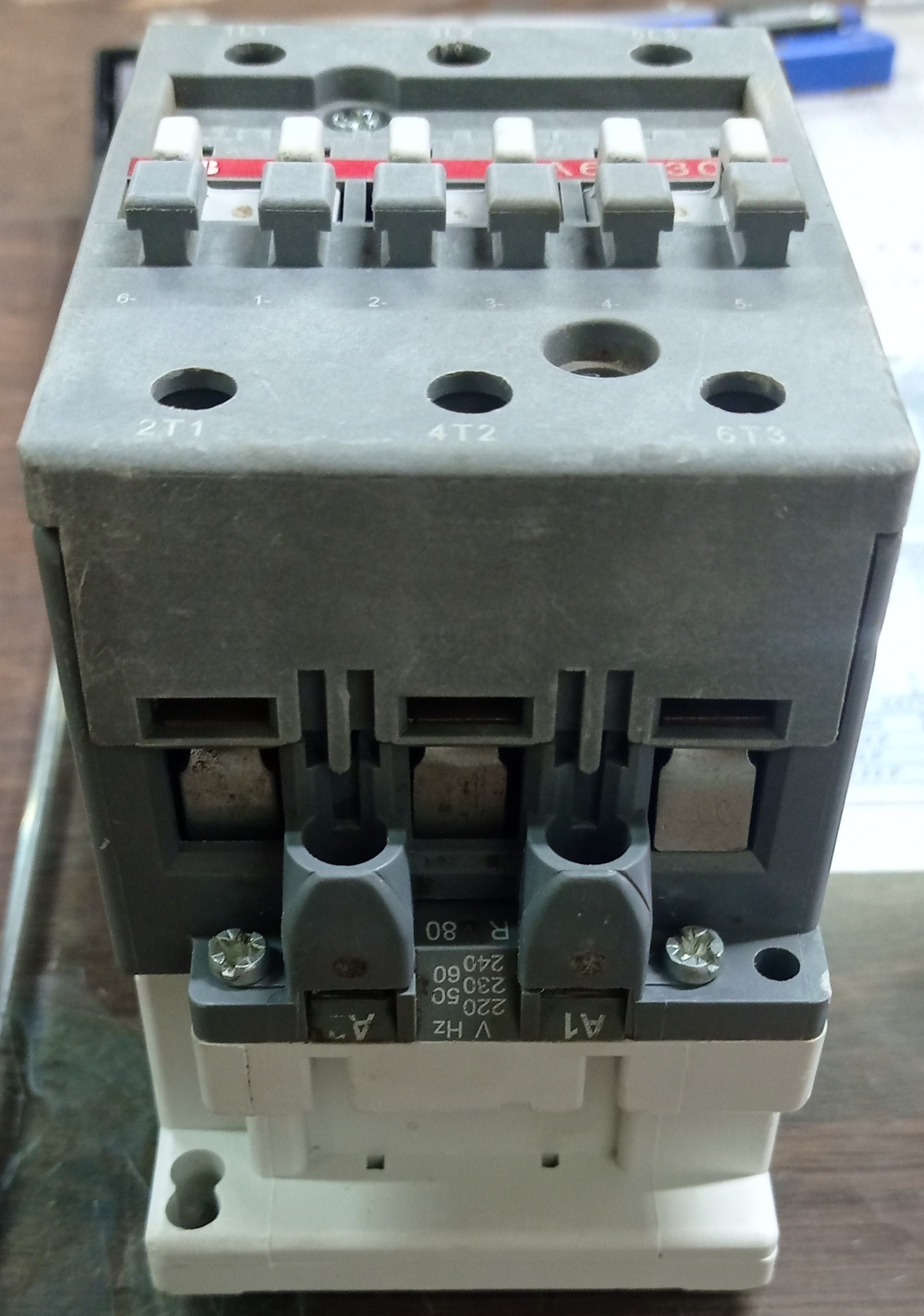 ABB A63-30 CONTACTOR