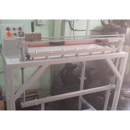 Bag Sealing And Cutting Machine